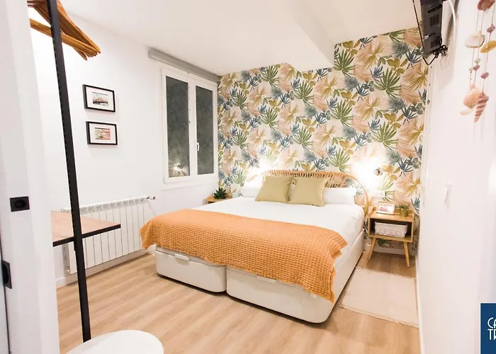 Casa Trueba, Centro Gros, Reformado Y Con Desayuno *