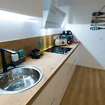 Apartment Casa Trueba, Centro Gros, Reformado Y Con Desayuno
